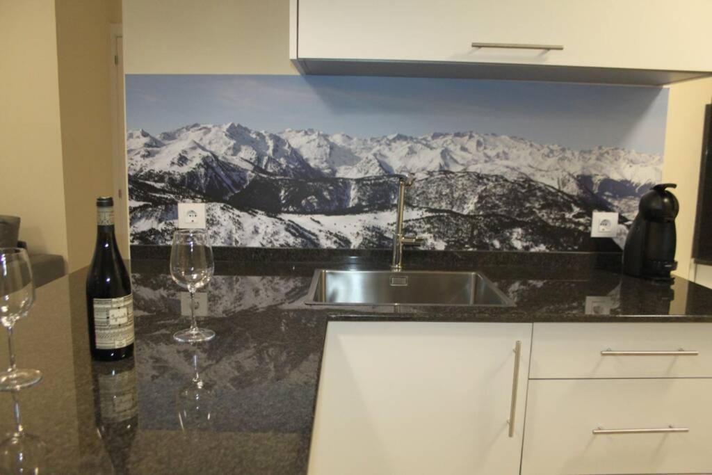 Nuevo Y Acogedor Apto En Vielha-Betren. Con Garaje Appartement Buitenkant foto