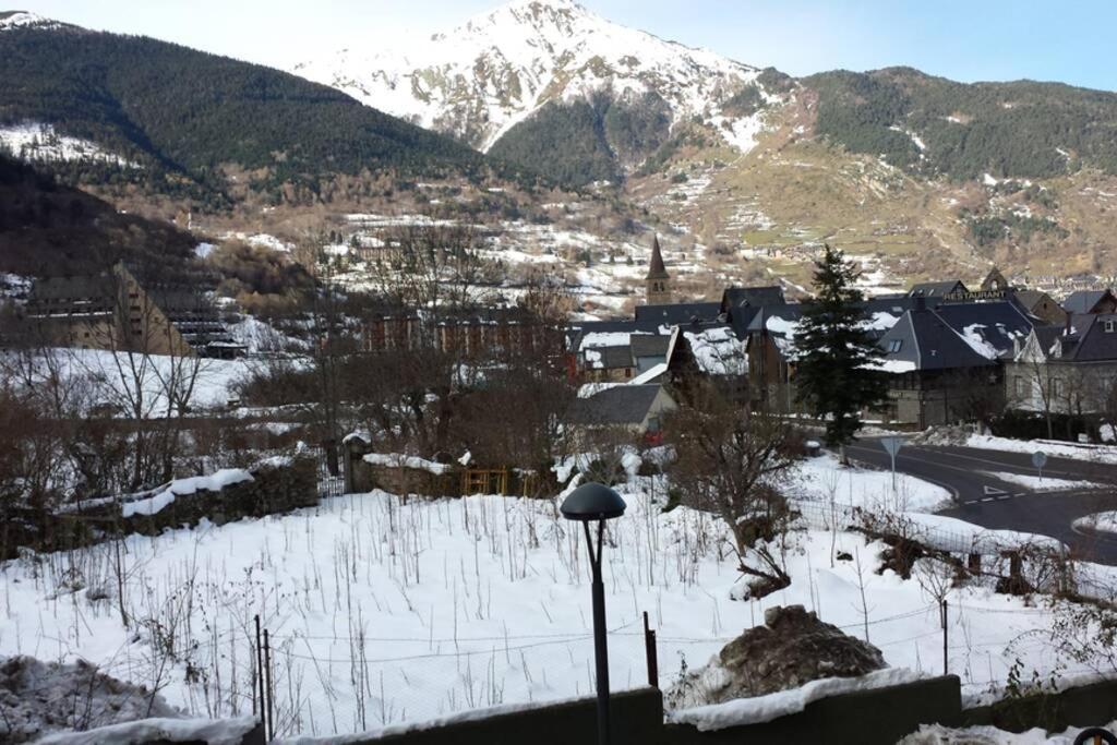 Nuevo Y Acogedor Apto En Vielha-Betren. Con Garaje Appartement Buitenkant foto