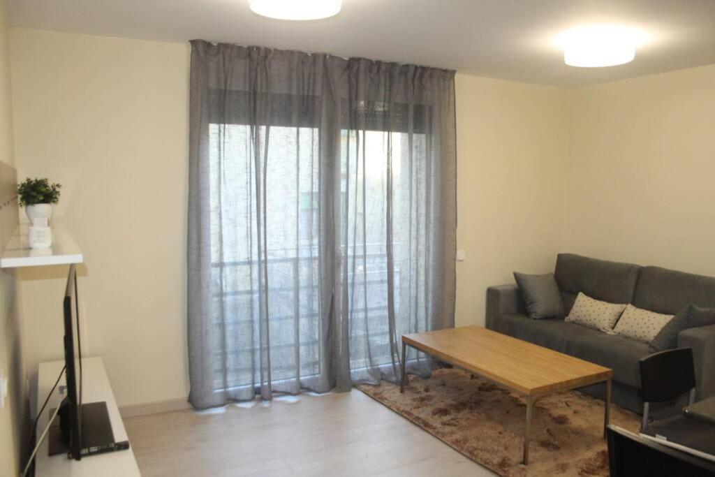 Nuevo Y Acogedor Apto En Vielha-Betren. Con Garaje Appartement Buitenkant foto